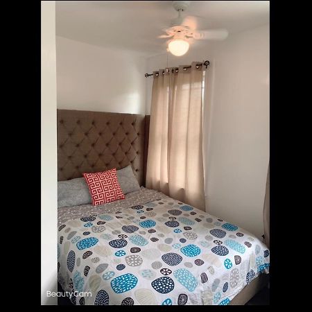 Brand New Bedroom With Tv Next Jhu Baltimore Zewnętrze zdjęcie