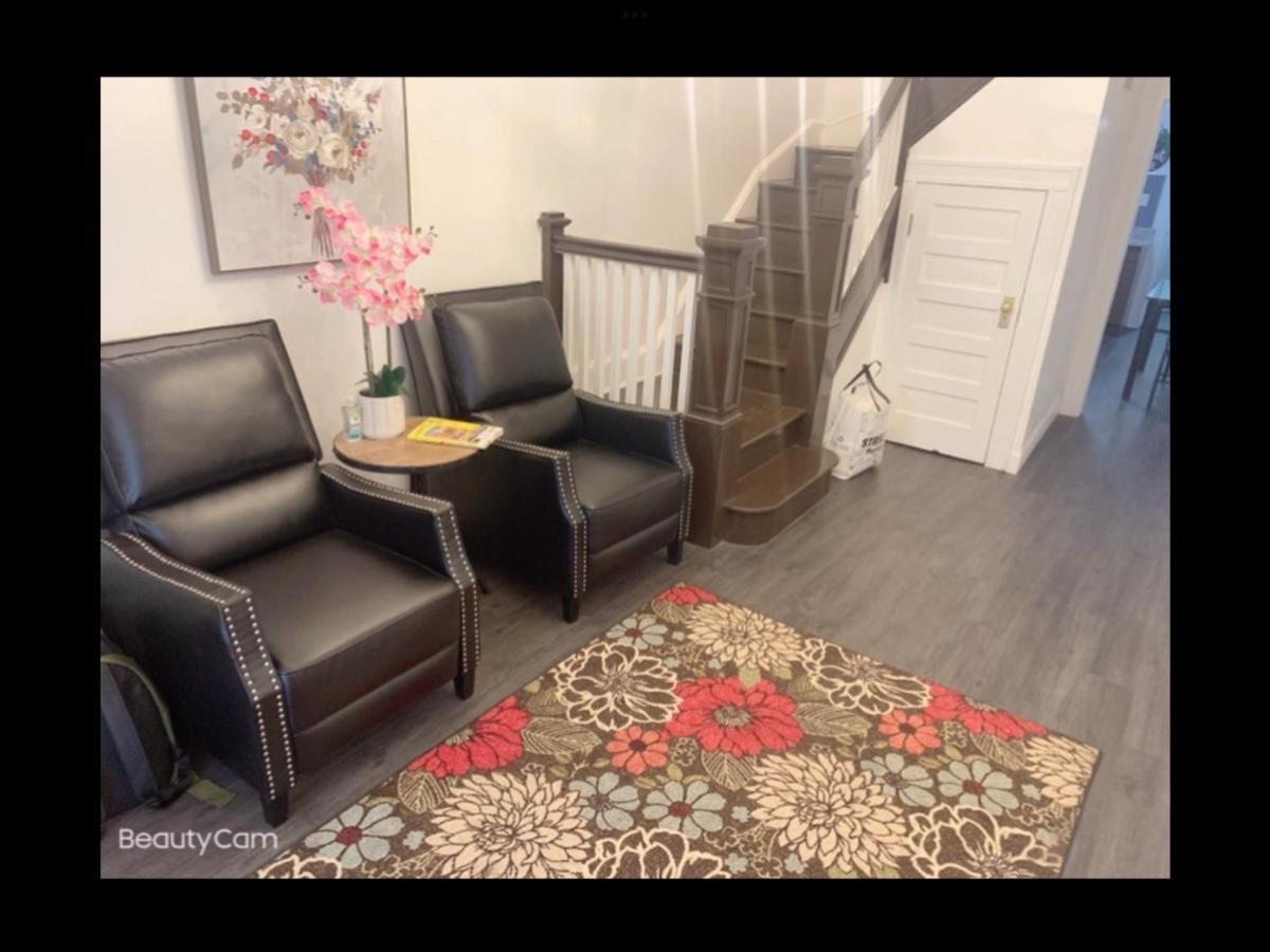 Brand New Bedroom With Tv Next Jhu Baltimore Zewnętrze zdjęcie